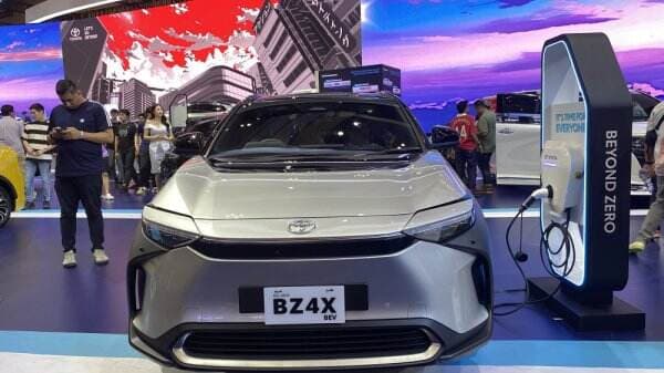 Penjualan Mobil Listrik Toyota di Jepang Anjlok Parah, Cuma Laku 18 Unit Penjualan Mobil Listrik Toyota di Jepang Anjlok Parah, Cuma Laku 18 Unit