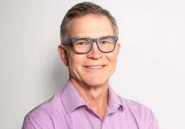 Kisah Sukses David Baszucki, CEO Roblox yang Pernah Jadi Pembersih Kaca Jendela Kisah Sukses David Baszucki, CEO Roblox yang Pernah Jadi Pembersih Kaca Jendela