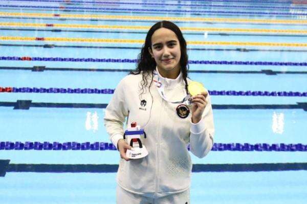 Profil Masniari Wolf, Ratu Renang Indonesia Raih Emas SEA Games Tiga Edisi Beruntun Profil Masniari Wolf, Ratu Renang Indonesia Raih Emas SEA Games Tiga Edisi Beruntun