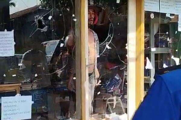 Heboh 2 Anak Disandera Ayah yang ODGJ di Jaktim, Penyelamatan Dramatis Heboh 2 Anak Disandera Ayah yang ODGJ di Jaktim, Penyelamatan Dramatis