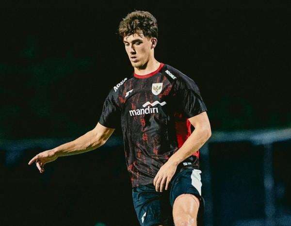 Kisah Mauro Zijlstra, Girang Bukan Main Pakai Jersey Latihan Timnas Indonesia untuk Pertama Kalinya Kisah Mauro Zijlstra, Girang Bukan Main Pakai Jersey Latihan Timnas Indonesia untuk Pertama Kalinya