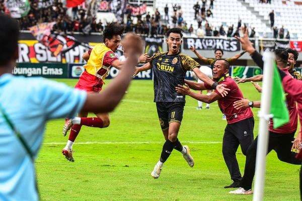 Potret Sriwijaya FC Taklukan PSMS Medan dan Lolos dari Degradasi Liga 2 Indonesia Potret Sriwijaya FC Taklukan PSMS Medan dan Lolos dari Degradasi Liga 2 Indonesia