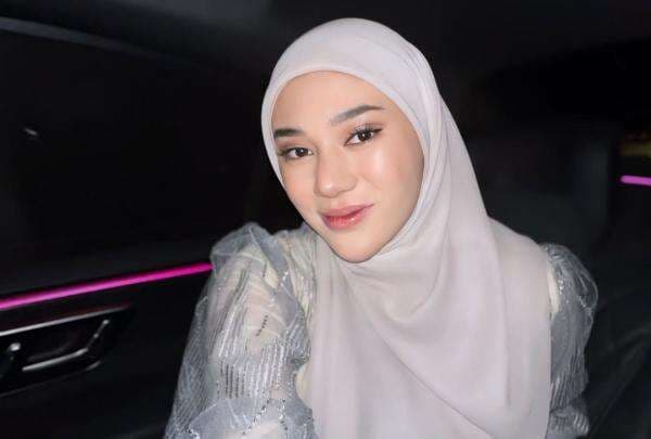 Clara Shinta Bantah Jule Hamil Anak Safrie: Enggak Ada Ya, Jangan Jahat! Clara Shinta Bantah Jule Hamil Anak Safrie: Enggak Ada Ya, Jangan Jahat!
