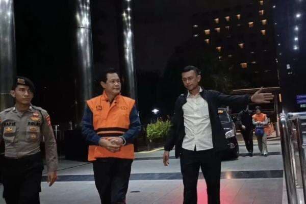 OTT KPK di BPK Berujung 5 Tersangka, Bupati Muara Enim Edison Ikut Terjerat OTT KPK di BPK Berujung 5 Tersangka, Bupati Muara Enim Edison Ikut Terjerat