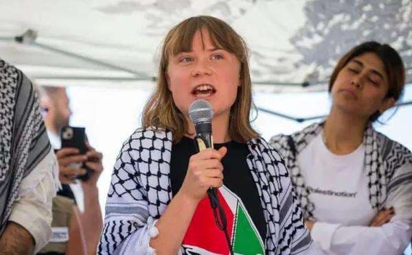 Terungkap Perlakuan Brutal Israel terhadap Greta Thunberg, Diseret dan Dipaksa Cium Bendera Terungkap Perlakuan Brutal Israel terhadap Greta Thunberg, Diseret dan Dipaksa Cium Bendera