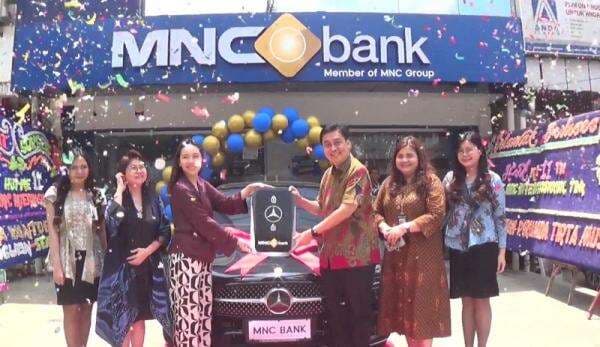 MNC Bank Serahkan Mobil Mercedes Benz C300 AMG Line ke Pemenang Grand Prize Tabungan Dahsyat Arisan MNC Bank Serahkan Mobil Mercedes Benz C300 AMG Line ke Pemenang Grand Prize Tabungan Dahsyat Arisan