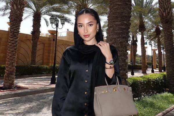 Jennifer Coppen Temani Justin Hubner ke Jeddah Jelang Laga Lawan Arab Saudi dan Irak Jennifer Coppen Temani Justin Hubner ke Jeddah Jelang Laga Lawan Arab Saudi dan Irak