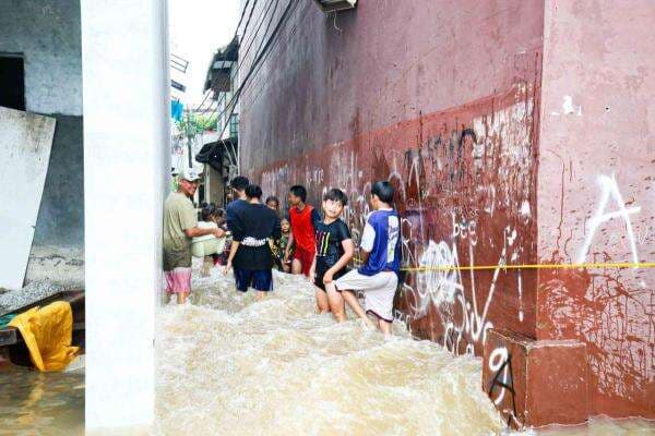125 RT di Jakarta Masih Terendam Banjir, Jaksel Jadi Wilayah Terparah 125 RT di Jakarta Masih Terendam Banjir, Jaksel Jadi Wilayah Terparah