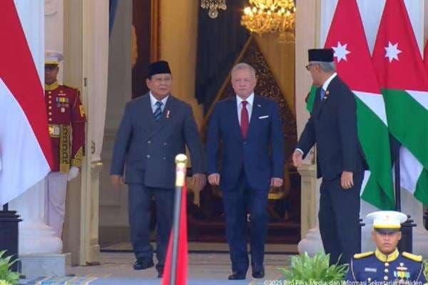 Prabowo Sambut Kunjungan Raja Yordania di Istana dengan Upacara Kenegaraan Prabowo Sambut Kunjungan Raja Yordania di Istana dengan Upacara Kenegaraan