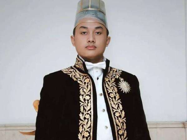 Profil Gusti Purbaya, Raja Keraton Solo yang Dinobatkan sebagai Pakubuwono XIV Profil Gusti Purbaya, Raja Keraton Solo yang Dinobatkan sebagai Pakubuwono XIV