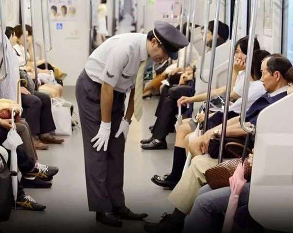 Viral Masinis di Jepang Minta Maaf Gegara Kereta Terlambat 35 Detik Viral Masinis di Jepang Minta Maaf Gegara Kereta Terlambat 35 Detik