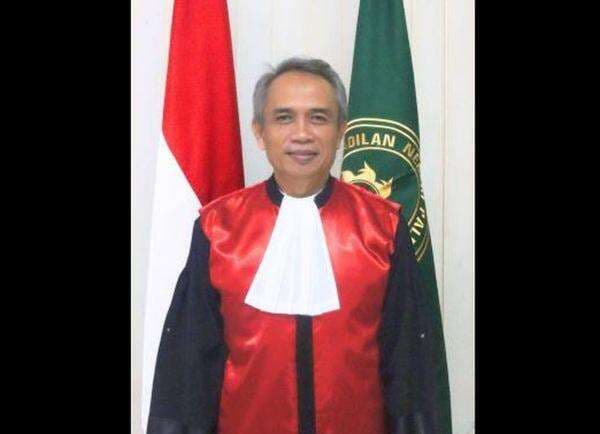 Hakim PN Palembang Ditemukan Meninggal Dunia di Kamar Kos Hakim PN Palembang Ditemukan Meninggal Dunia di Kamar Kos