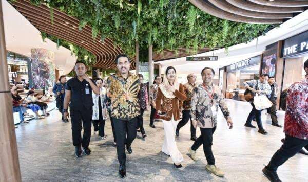 OJK Tekankan Empat Hal dalam Pengembangan Industri Syariah OJK Tekankan Empat Hal dalam Pengembangan Industri Syariah