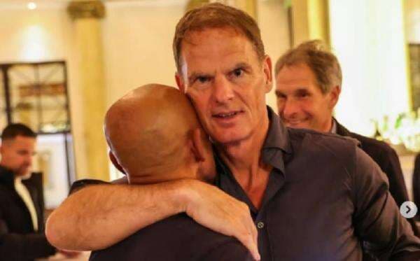 Frank de Boer Kasih Kode Keras Jadi Pelatih Baru Timnas Indonesia Frank de Boer Kasih Kode Keras Jadi Pelatih Baru Timnas Indonesia