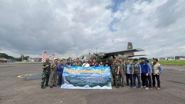 Modifikasi Cuaca Cegah Hujan Ekstrem Digelar di Jabar hingga 29 Januari 2026 Modifikasi Cuaca Cegah Hujan Ekstrem Digelar di Jabar hingga 29 Januari 2026