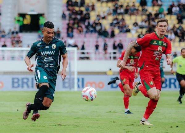 Liga 1 PSS Sleman vs Persebaya: Bajul Ijo Dilibas Elang Jawa 3-1 Liga 1 PSS Sleman vs Persebaya: Bajul Ijo Dilibas Elang Jawa 3-1