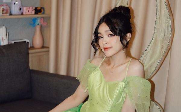 Lebarkan Sayap, Elsa Japasal Siap Debut sebagai Penyanyi Lebarkan Sayap, Elsa Japasal Siap Debut sebagai Penyanyi