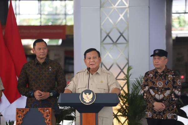 Prabowo ke KAI: Segera Bangun Pintu Perlintasan, Jangan Ada Kecelakaan Lagi! Prabowo ke KAI: Segera Bangun Pintu Perlintasan, Jangan Ada Kecelakaan Lagi!