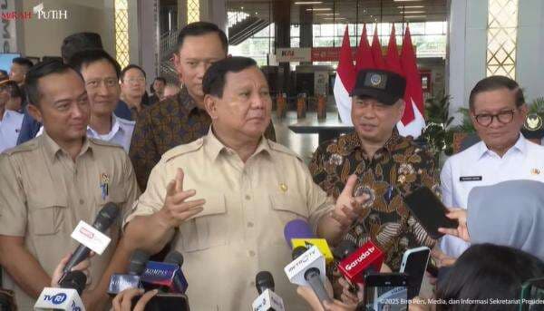 Jamin Bayar Utang Kereta Cepat Whoosh, Prabowo: Ini Simbol Kerja Sama Kita dengan China Jamin Bayar Utang Kereta Cepat Whoosh, Prabowo: Ini Simbol Kerja Sama Kita dengan China
