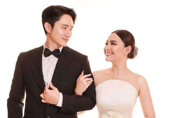 Amanda Manopo dan Kenny Austin Menikah Besok! Amanda Manopo dan Kenny Austin Menikah Besok!