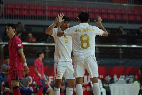 Bukan Sekadar Trofi! Amril Daulay Ungkap Makna Sesungguhnya di Balik Juara CFA International Tournament 2025 Bukan Sekadar Trofi! Amril Daulay Ungkap Makna Sesungguhnya di Balik Juara CFA International Tournament 2025