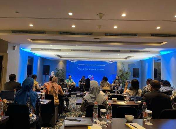 Pemerintah Bahas Studi Kelayakan Layanan Panggilan Darurat 112 Pemerintah Bahas Studi Kelayakan Layanan Panggilan Darurat 112