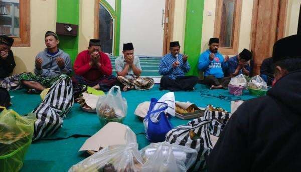 Kue Apem hingga Doa Bersama, Warga Salatiga Rayakan Punggahan Sambut Ramadan Kue Apem hingga Doa Bersama, Warga Salatiga Rayakan Punggahan Sambut Ramadan