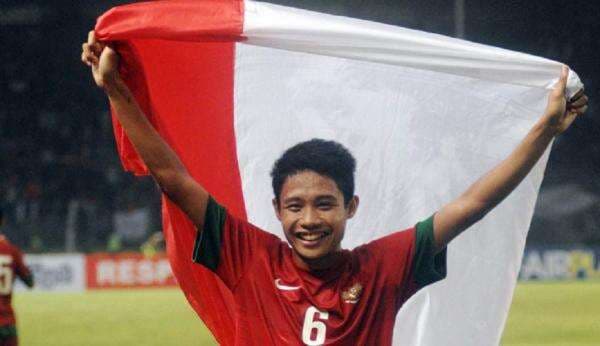 4 Pemain Timnas Indonesia U-19 Angkatan Evan Dimas yang Jadi Pengangguran, Nomor 1 Pilih Rawat sang Ibu! 4 Pemain Timnas Indonesia U-19 Angkatan Evan Dimas yang Jadi Pengangguran, Nomor 1 Pilih Rawat sang Ibu!