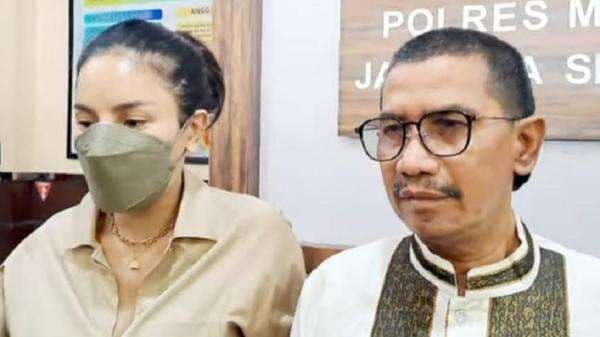 Terungkap! Ini Alasan Fahmi Bachmid Jarang Temani Nikita Mirzani Lagi Terungkap! Ini Alasan Fahmi Bachmid Jarang Temani Nikita Mirzani Lagi