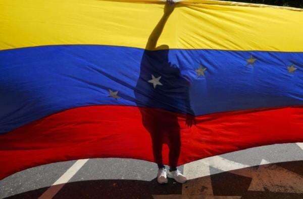 Mengapa Amerika Serikat Ingin Rebut Minyak Venezuela? Mengapa Amerika Serikat Ingin Rebut Minyak Venezuela?