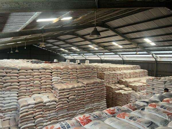 BULOG Jabar Tambah 160 Gudang untuk Serap Beras Petani demi Swasembada Pangan BULOG Jabar Tambah 160 Gudang untuk Serap Beras Petani demi Swasembada Pangan