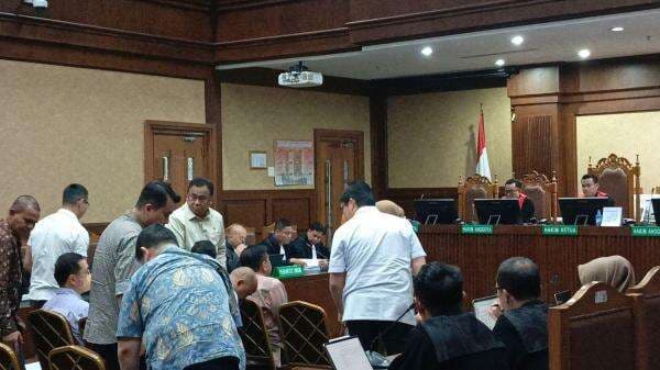 Eks Mendag Rachmat Gobel Jadi Saksi Sidang Kasus Dugaan Korupsi Impor Gula Tom Lembong Eks Mendag Rachmat Gobel Jadi Saksi Sidang Kasus Dugaan Korupsi Impor Gula Tom Lembong