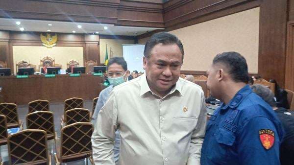 Hakim Semprot Rachmat Gobel Gegara Sering Jawab Lupa di Sidang Tom Lembong Hakim Semprot Rachmat Gobel Gegara Sering Jawab Lupa di Sidang Tom Lembong