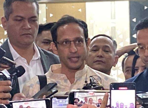 Nadiem Makarim Penuhi Panggilan KPK terkait Dugaan Korupsi Google Cloud Besok Nadiem Makarim Penuhi Panggilan KPK terkait Dugaan Korupsi Google Cloud Besok