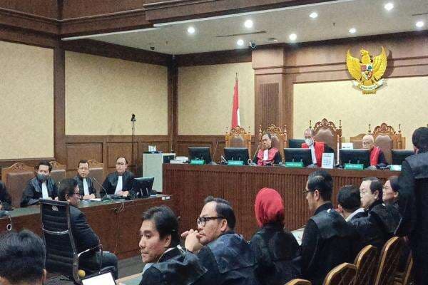 Eksepsi Hasto Soroti KPK Periksa 13 Penyelidik dan Penyidik Tanpa Periksa Ahli Eksepsi Hasto Soroti KPK Periksa 13 Penyelidik dan Penyidik Tanpa Periksa Ahli