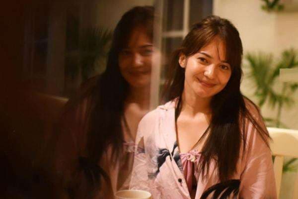 Enzy Storia Bagikan Potret Bareng Vincent Rompies dan Fifi Karamoy, Obati Kangen Netizen Enzy Storia Bagikan Potret Bareng Vincent Rompies dan Fifi Karamoy, Obati Kangen Netizen