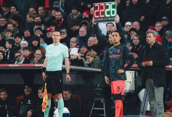 Proses Naturalisasi Miliano Jonathans Dikebut, Erick Thohir Optimistis Bisa Bela Timnas Indonesia pada September! Proses Naturalisasi Miliano Jonathans Dikebut, Erick Thohir Optimistis Bisa Bela Timnas Indonesia pada September!