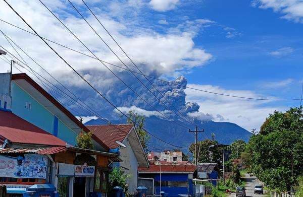 Hembusan Semakin Meningkat, Status Gunung Marapi Masih Level Waspada Hembusan Semakin Meningkat, Status Gunung Marapi Masih Level Waspada