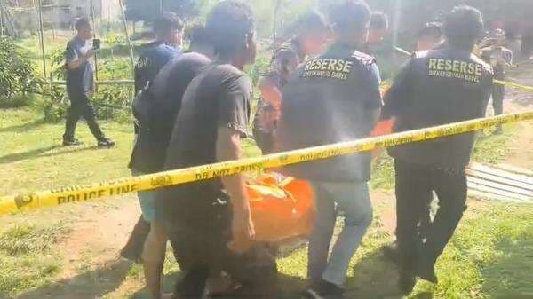 Terungkap Pembunuh Pemred Media Online di Pangkalpinang, Diduga Tukang Kebun Korban Terungkap Pembunuh Pemred Media Online di Pangkalpinang, Diduga Tukang Kebun Korban