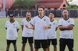 Evaluasi Total, Paul Munster Isyaratkan Persebaya Surabaya akan Depak Sejumlah Pemain