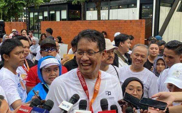 Menkeu Purbaya Optimistis Ekonomi Indonesia Tumbuh 6 Persen di 2026 Menkeu Purbaya Optimistis Ekonomi Indonesia Tumbuh 6 Persen di 2026