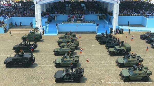 Deretan Kendaraan Tempur yang Unjuk Gigi pada HUT Ke-80 TNI Deretan Kendaraan Tempur yang Unjuk Gigi pada HUT Ke-80 TNI