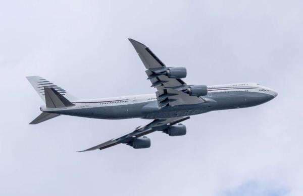 Qatar akan Beri Hadiah Pesawat Mewah Boeing 747-8 Kepada Donald Trump, Harganya Selangit Qatar akan Beri Hadiah Pesawat Mewah Boeing 747-8 Kepada Donald Trump, Harganya Selangit