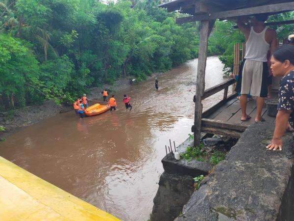 Monggo Tewas Terseret Banjir di Sumbawa Monggo Tewas Terseret Banjir di Sumbawa