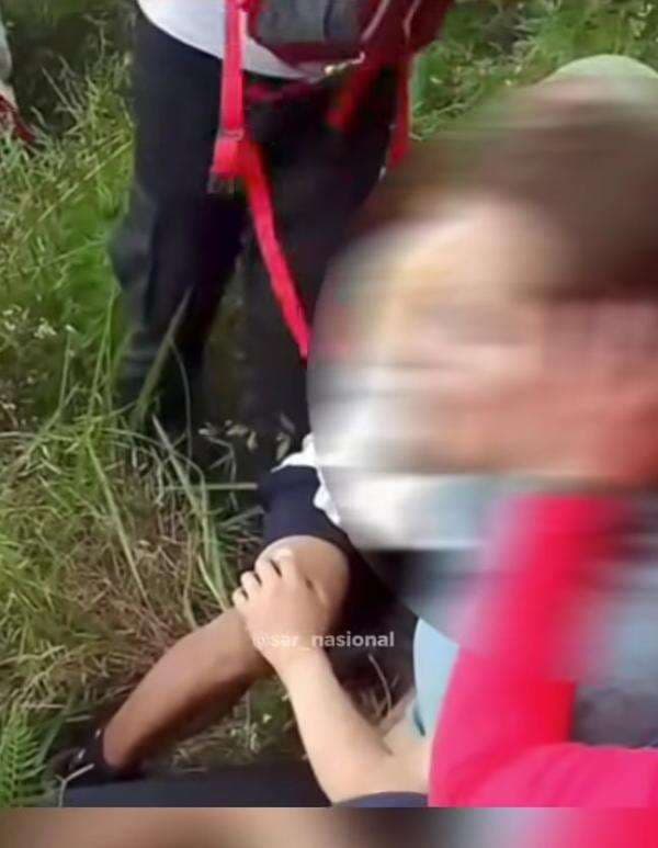 WNA Denmark Terjatuh di Gunung Rinjani, Basarnas Lakukan Evakuasi Udara di Jalur Ekstrem WNA Denmark Terjatuh di Gunung Rinjani, Basarnas Lakukan Evakuasi Udara di Jalur Ekstrem