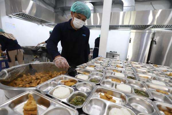 Survei Indikator: 55,7 Persen Publik Puas terhadap Program MBG Survei Indikator: 55,7 Persen Publik Puas terhadap Program MBG