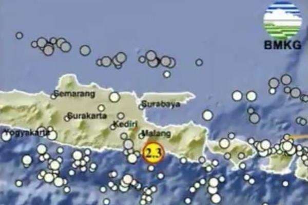 Gempa Hari Ini Guncang Lumajang Jatim, Cek Magnitudonya! Gempa Hari Ini Guncang Lumajang Jatim, Cek Magnitudonya!