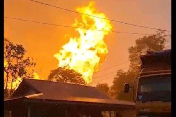 Tim Labfor Polda Riau Dikerahkan Selidiki Kebakaran Pipa Gas PT TGI di Inhil Tim Labfor Polda Riau Dikerahkan Selidiki Kebakaran Pipa Gas PT TGI di Inhil
