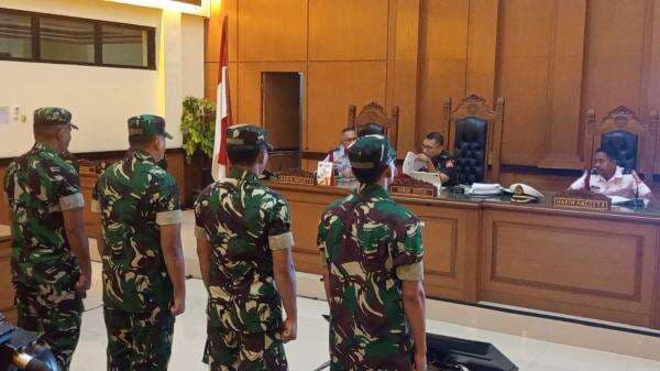 4 Prajurit TNI Hadapi Sidang Vonis Kasus Penyiraman Air Keras Andrie Yunus 4 Prajurit TNI Hadapi Sidang Vonis Kasus Penyiraman Air Keras Andrie Yunus