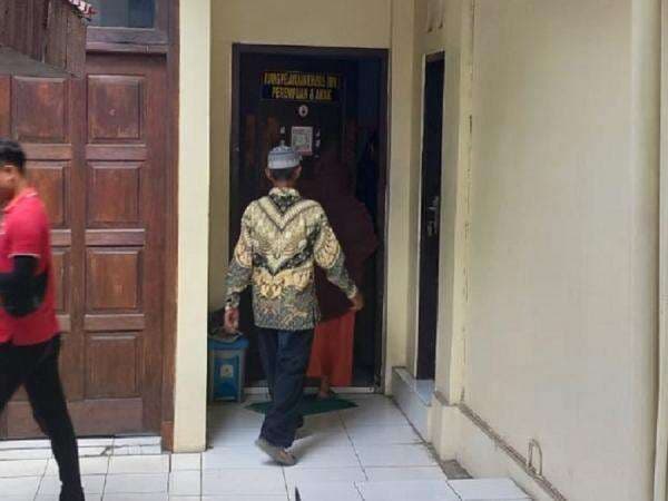 Kasus Dugaan Pencabulan Siswa di Karangrayung Dilaporkan ke Polres Grobogan, 9 Orang Diperiksa Kasus Dugaan Pencabulan Siswa di Karangrayung Dilaporkan ke Polres Grobogan, 9 Orang Diperiksa